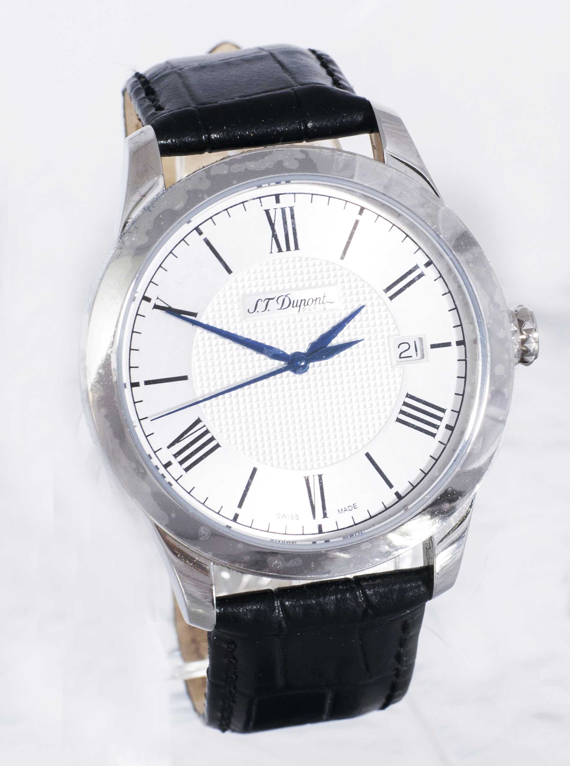Herren-Armbanduhr von S. T. Dupont
