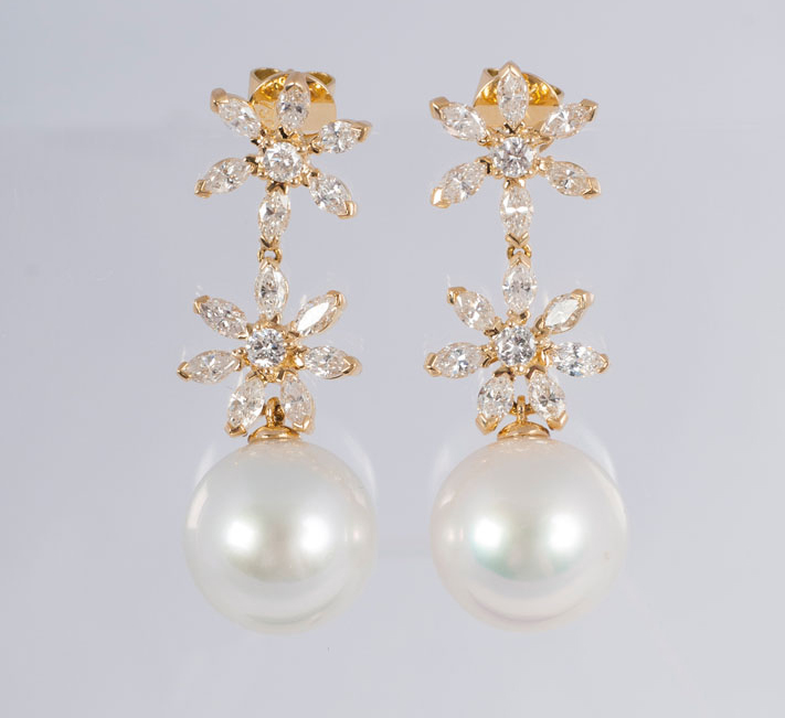 A pair of Southsea diamond earpendants
