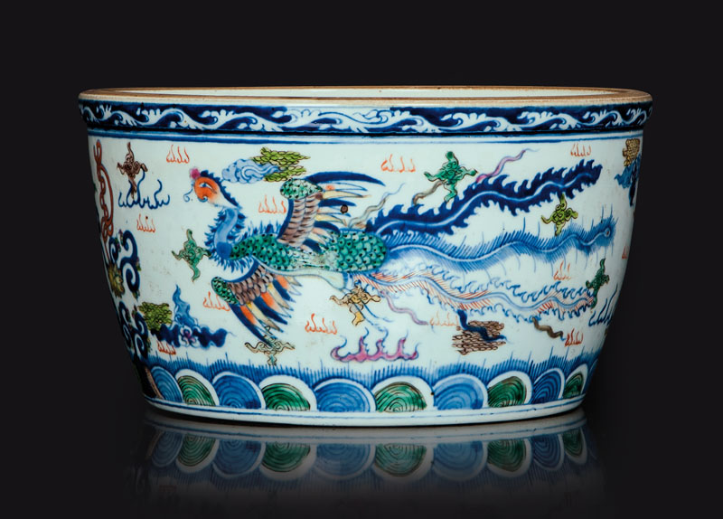 A big wucai bowl with dragon and phoenix