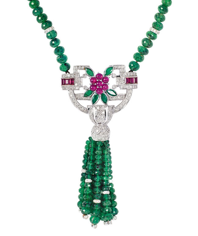A colourful emerald-ruby necklace with diamond setting in Art-Déco manner