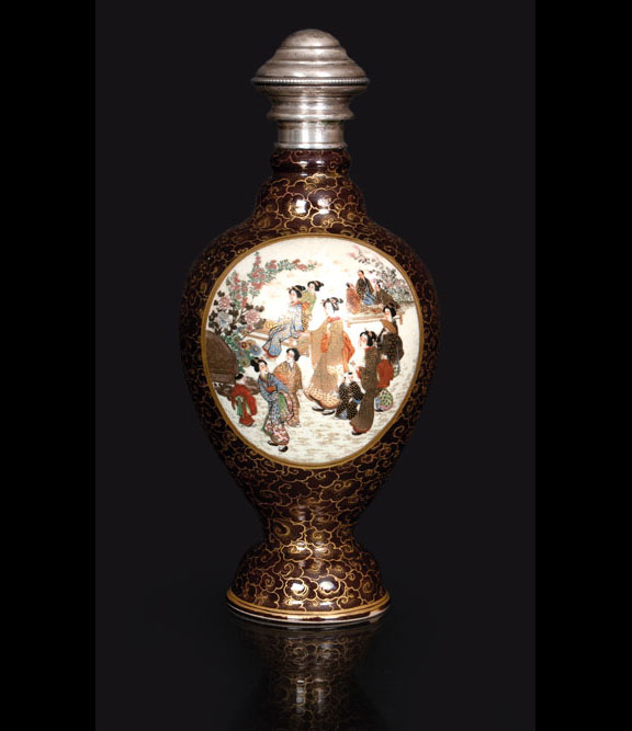 Feine Satsuma-Vase mit figürlicher Malerei