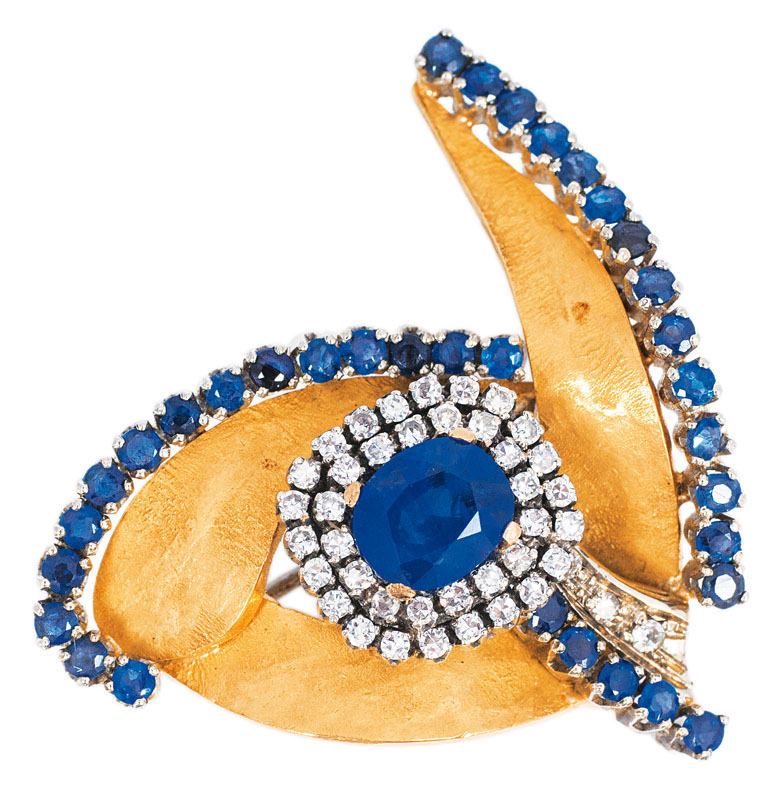 A golden necklace with sapphire diamond setting - image 2