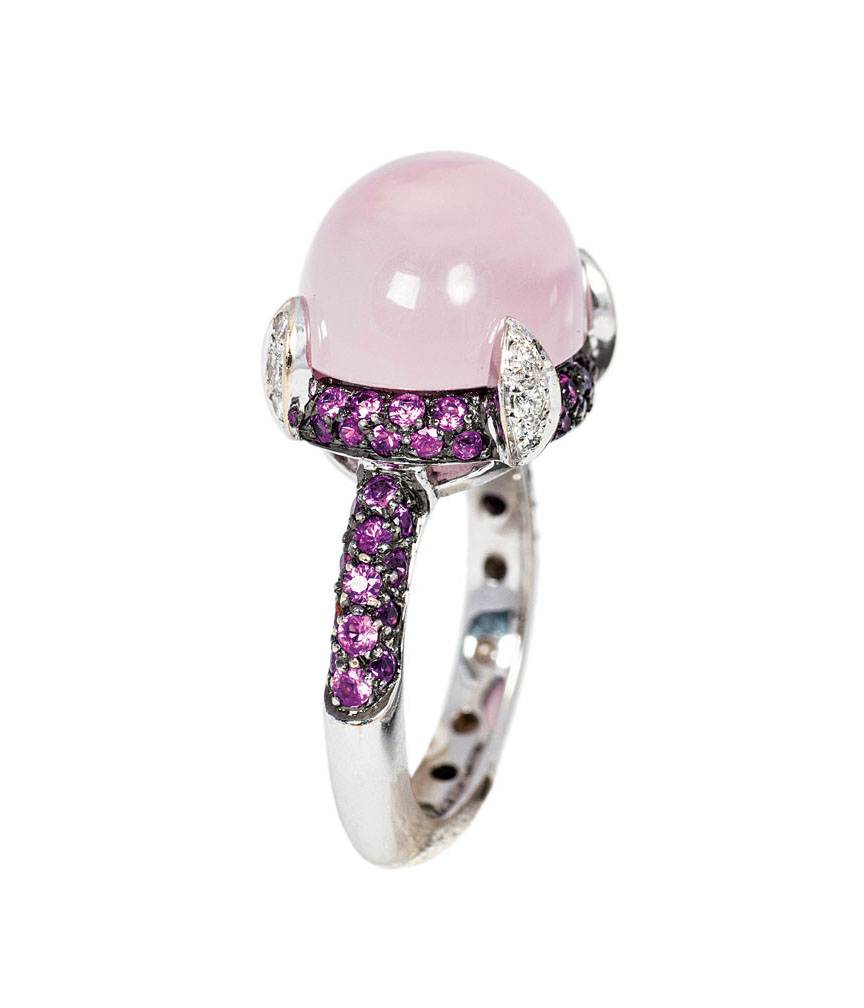 A rosequartz pink-sapphire ring