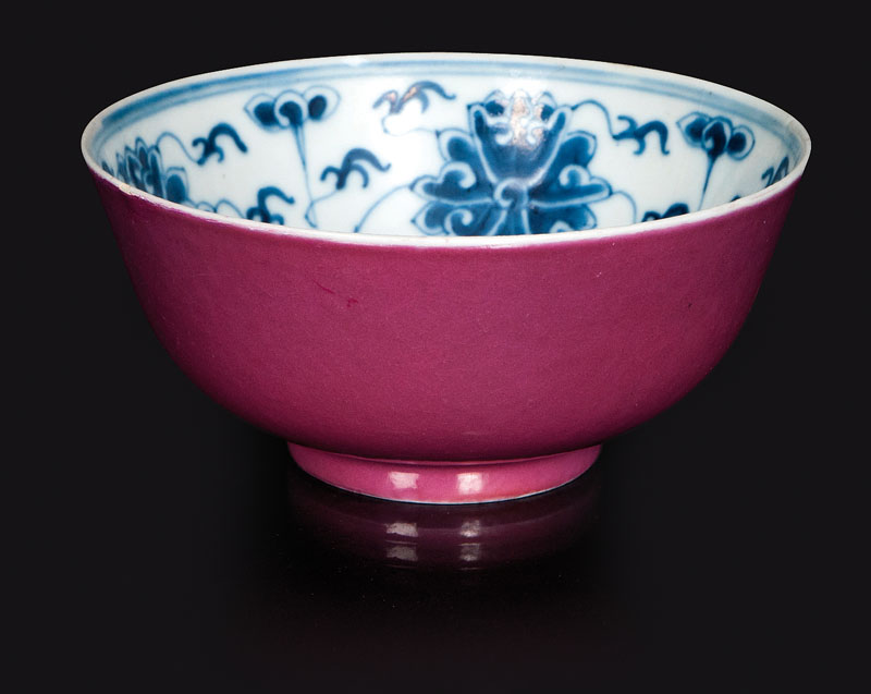 A small bowl with lotus flowers