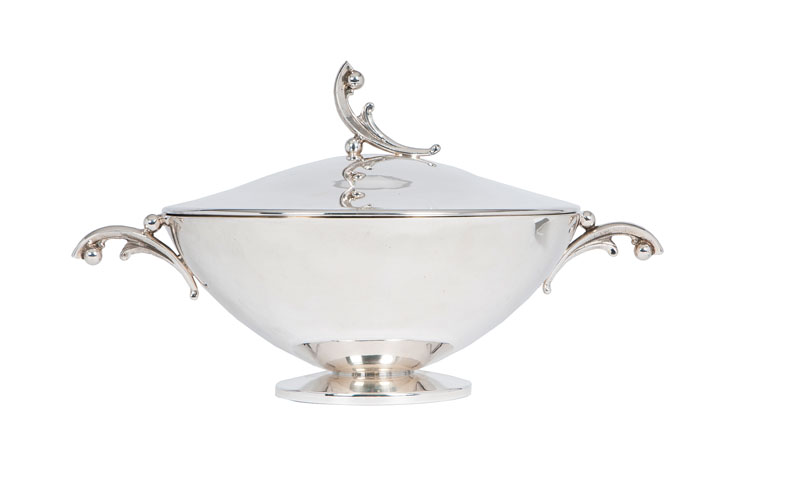 A modern tureen with lid