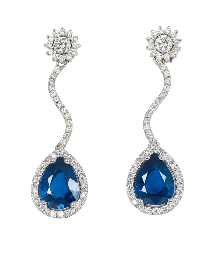 A pair of highquality sapphire diamond earpendants