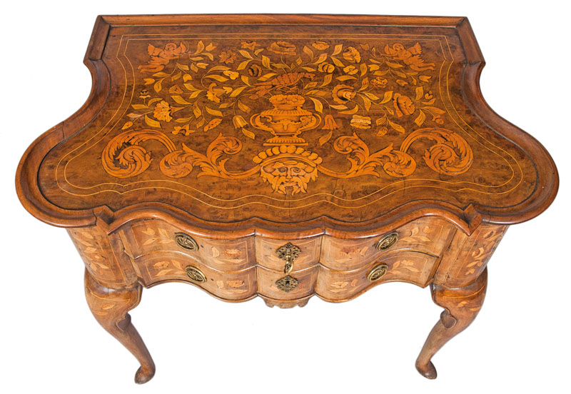 A dutch table with splendid marquetery - image 2