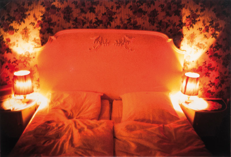 Nan Goldin - Honeymoon Suite Nürnberge Eck, Berlin 1994 Honeymoon Suite Nürnberge Eck, Berlin 1994