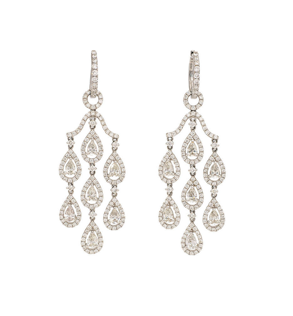 A pair of diamond earpendants