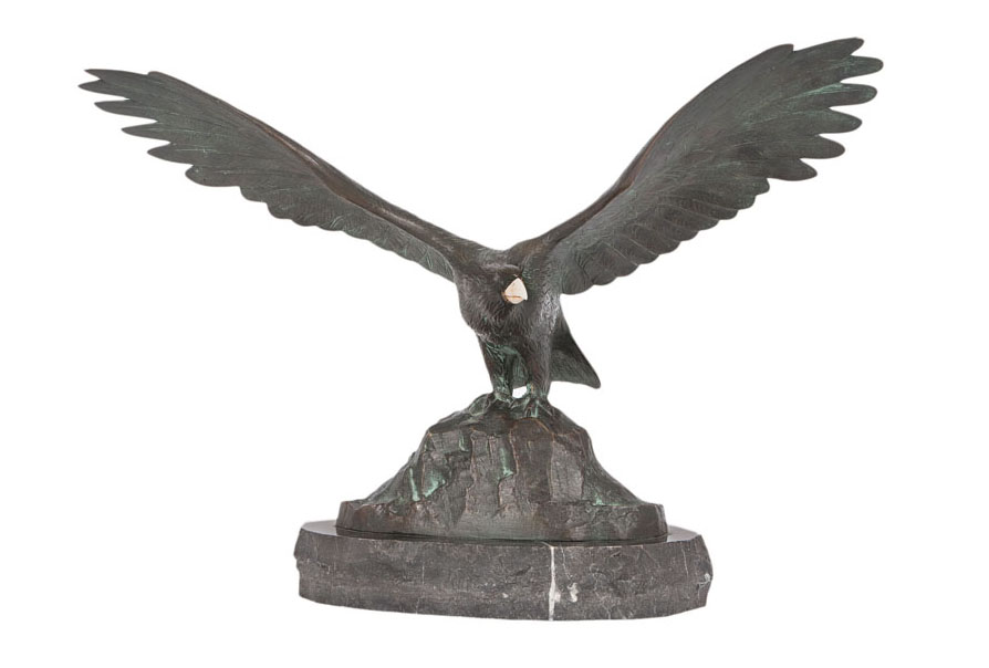 Otto Poertzel - Bronze-Skulptur 'Adler mit ausgebreiteten Schwingen' Bronze-Skulptur 'Adler mit ausgebreiteten Schwingen'