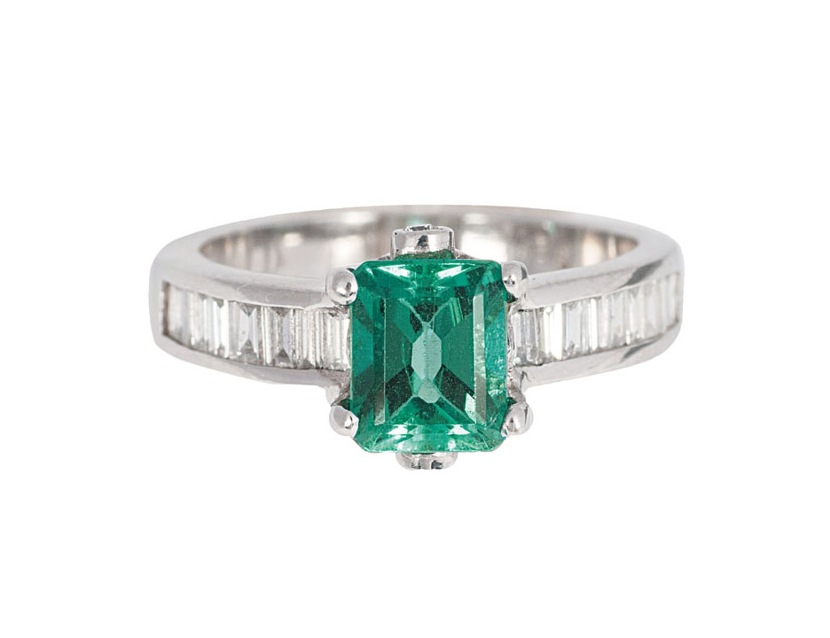 A fine emerald diamond ring