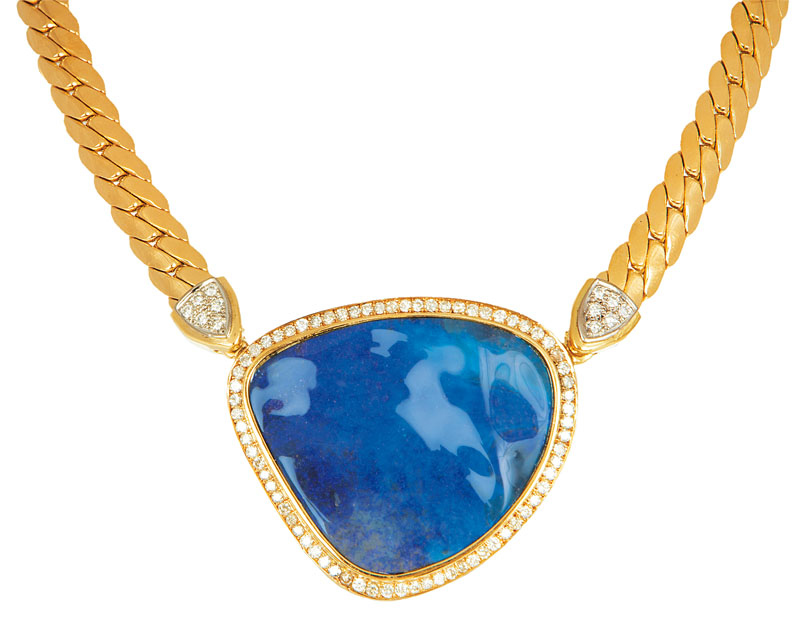 A splendid opal diamond necklace