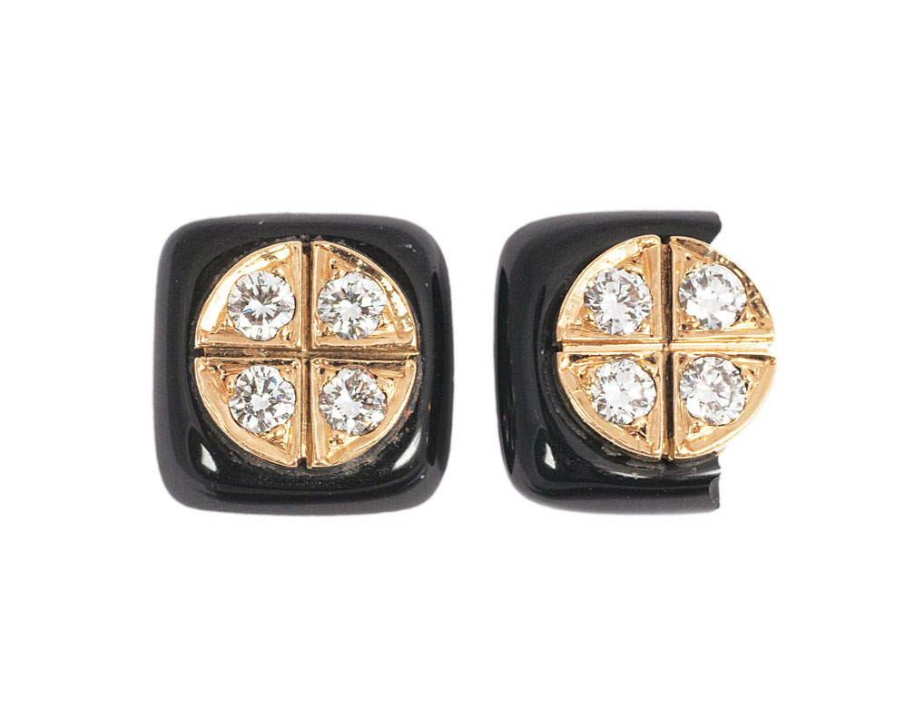 A pair of onyx diamond earstuds