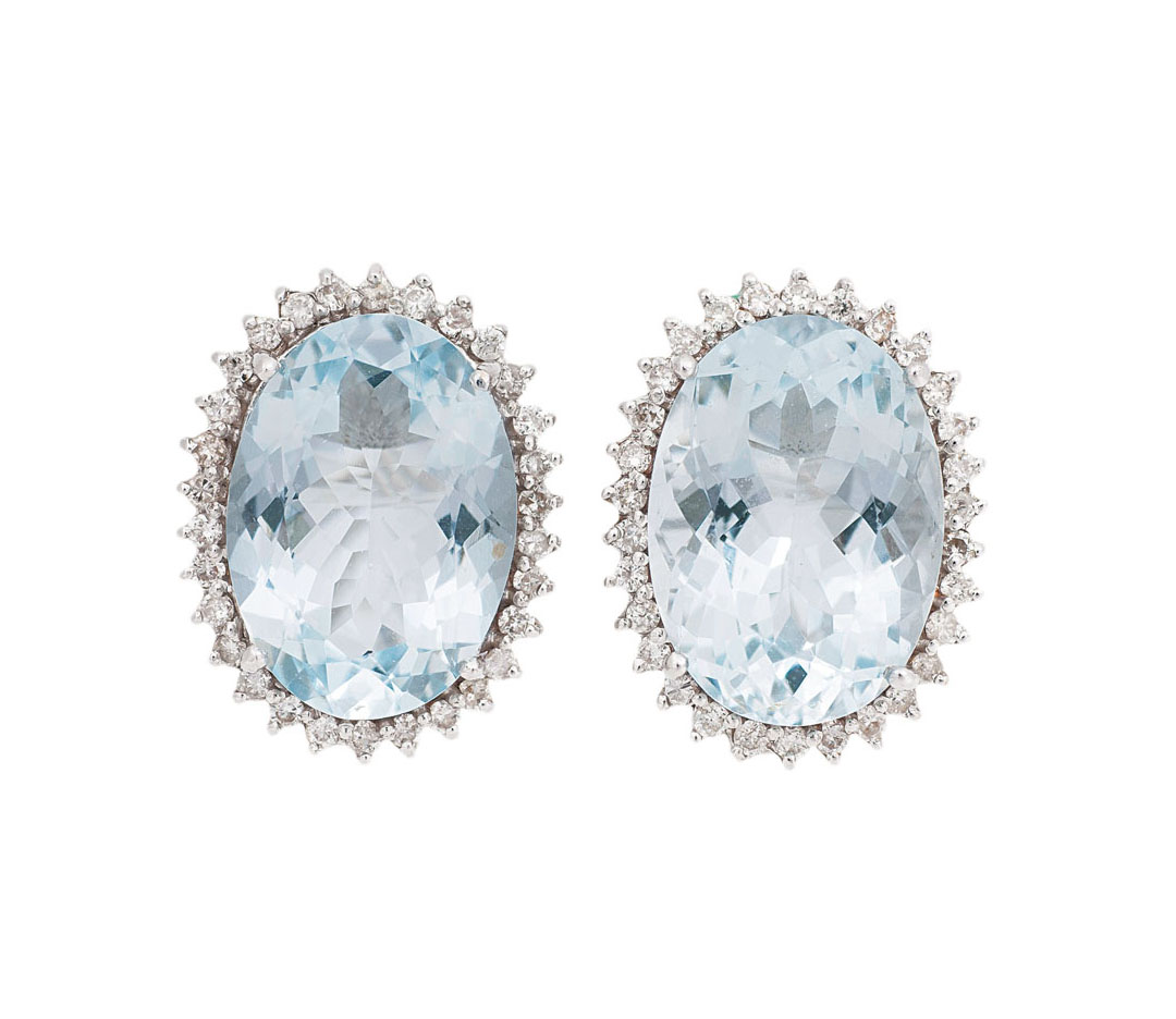 A pair of aquamarine diamond earstuds