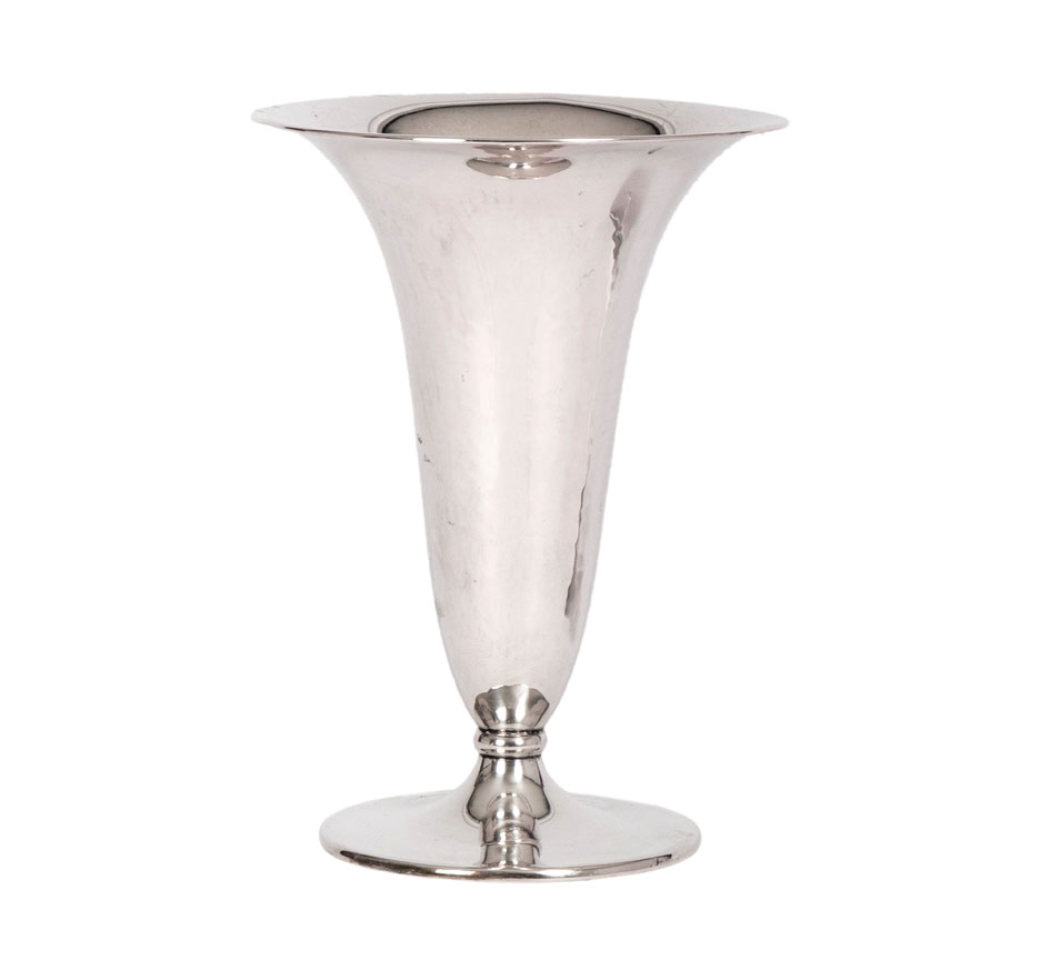 A small Art Deco vase