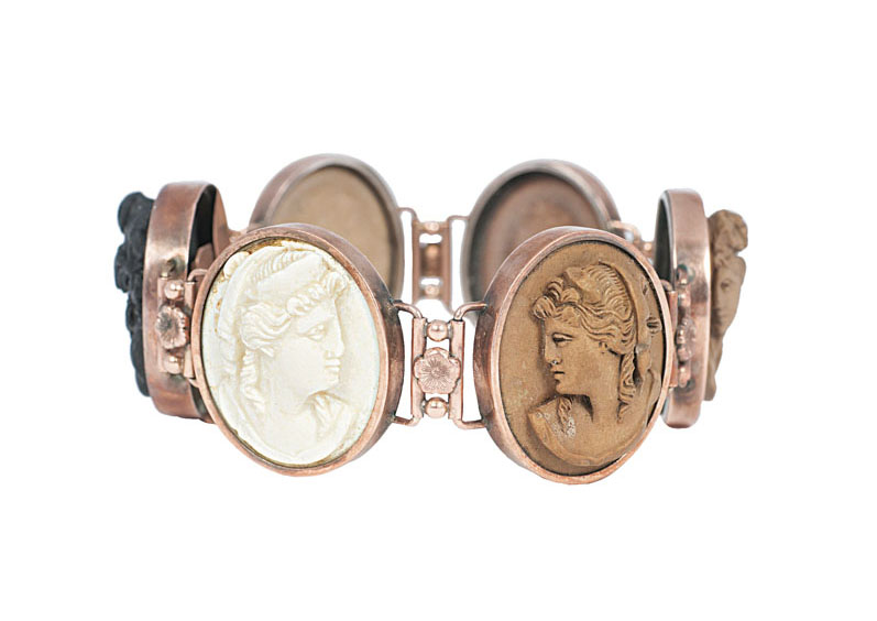 A cameo bracelet with female portaits