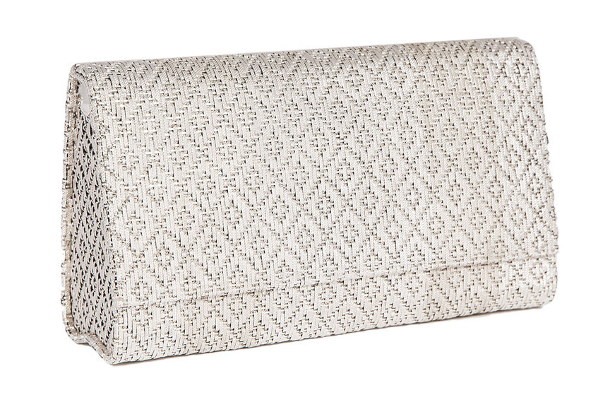 Hochwertige Clutch aus Weißgold mit langer Kette