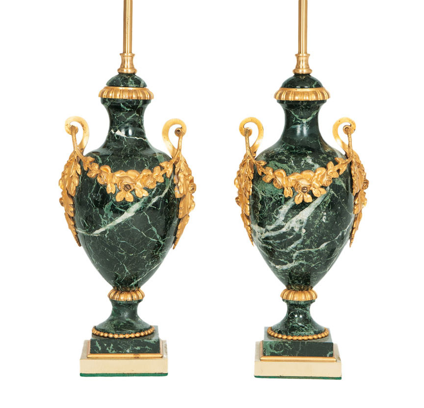 Paar eleganter Napoleon-III-Vasenlampen