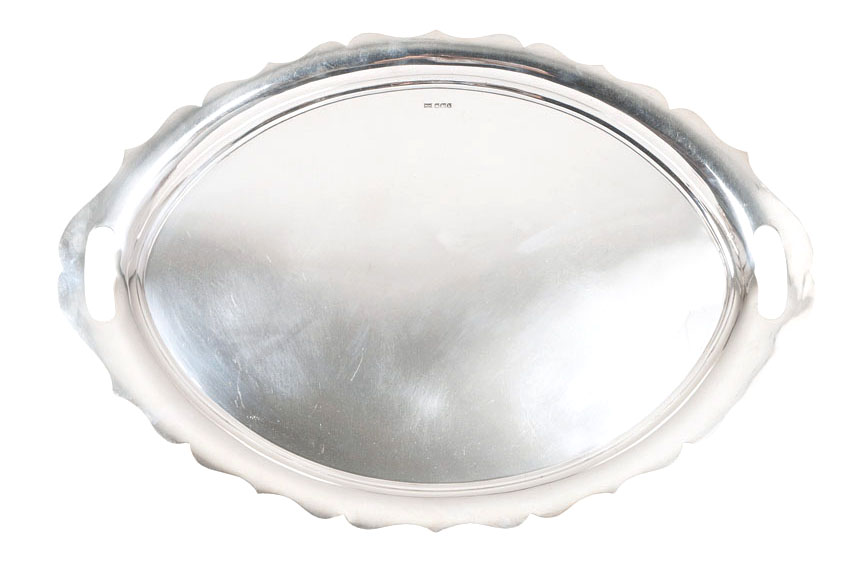 A hug serving tray