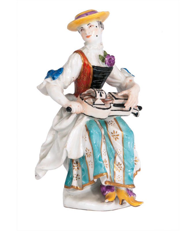 Seltene Figur 'Drehleierspielerin (Tirolerin)'