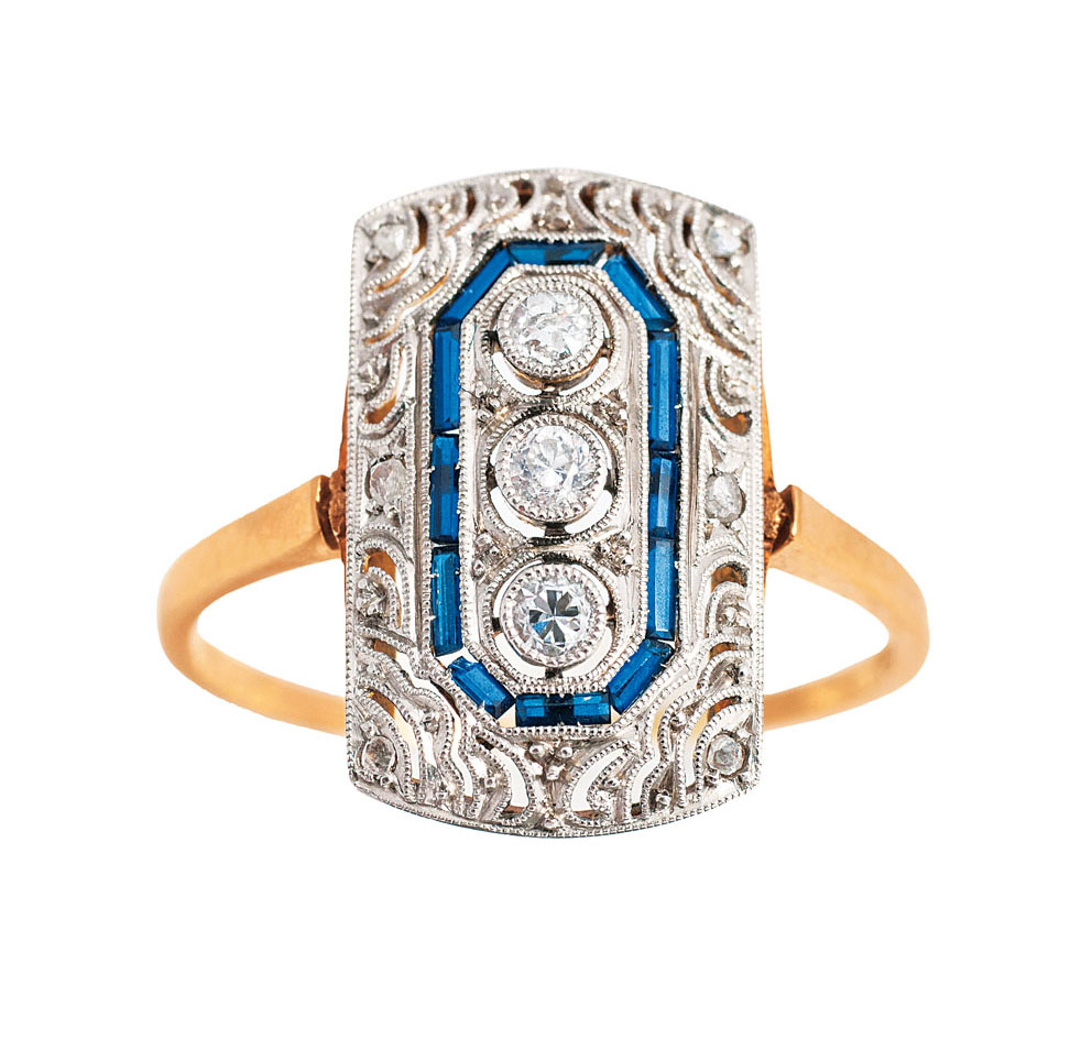 An Art-Nouveau diamond ring