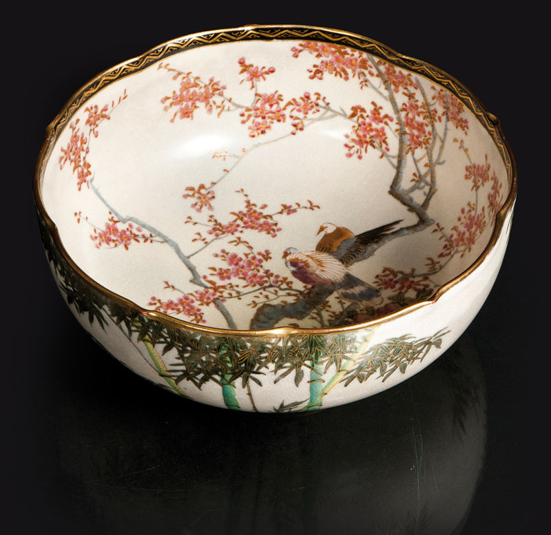 A very fine bowl with birds