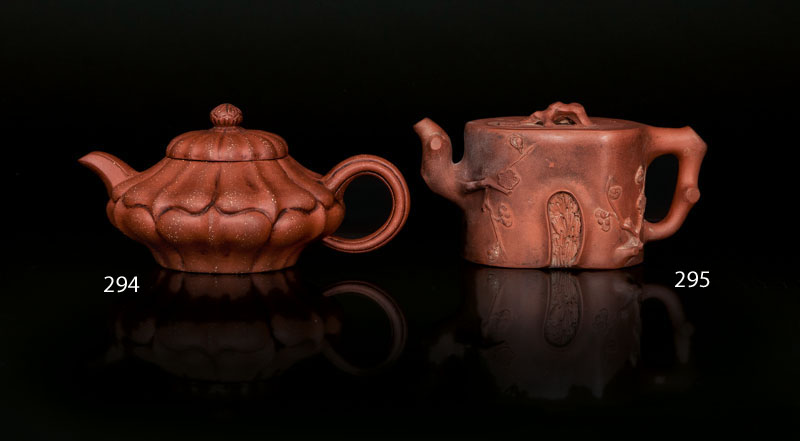A gourd-shaped Yixing teapot