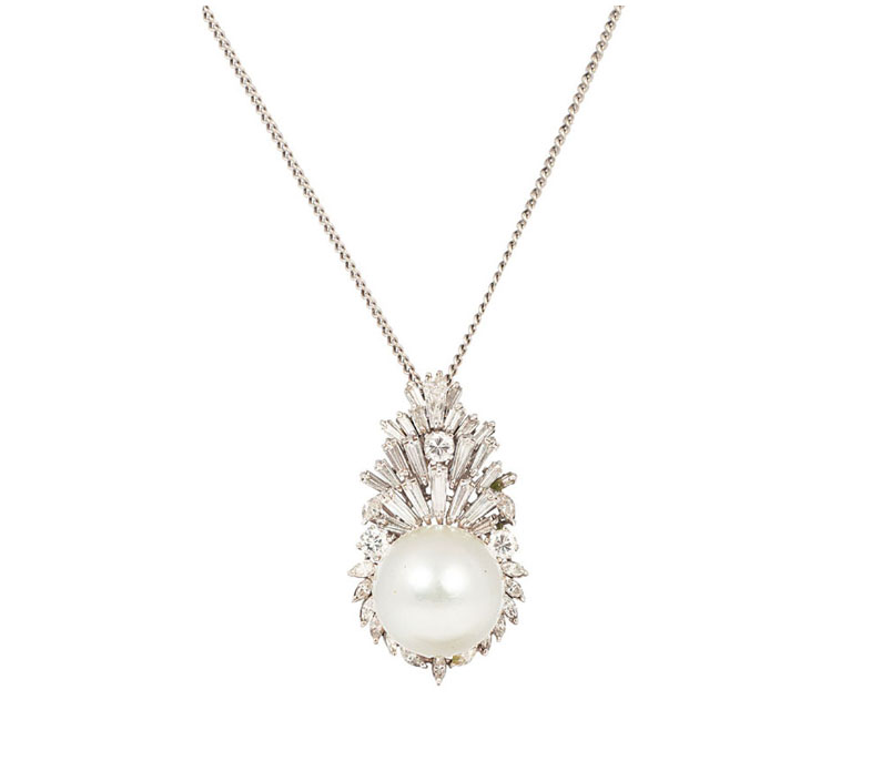 A Southsea diamond pendant with necklace