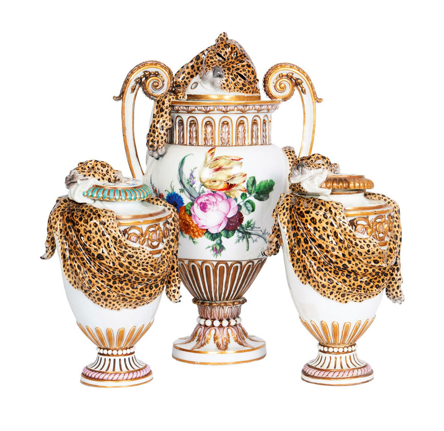 Extraordinary set of 3 potpourri vases with leopard skin