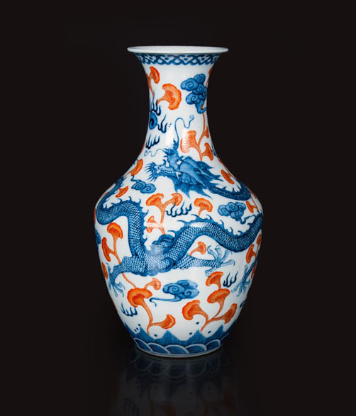 Balustervase mit Drachen-Dekor