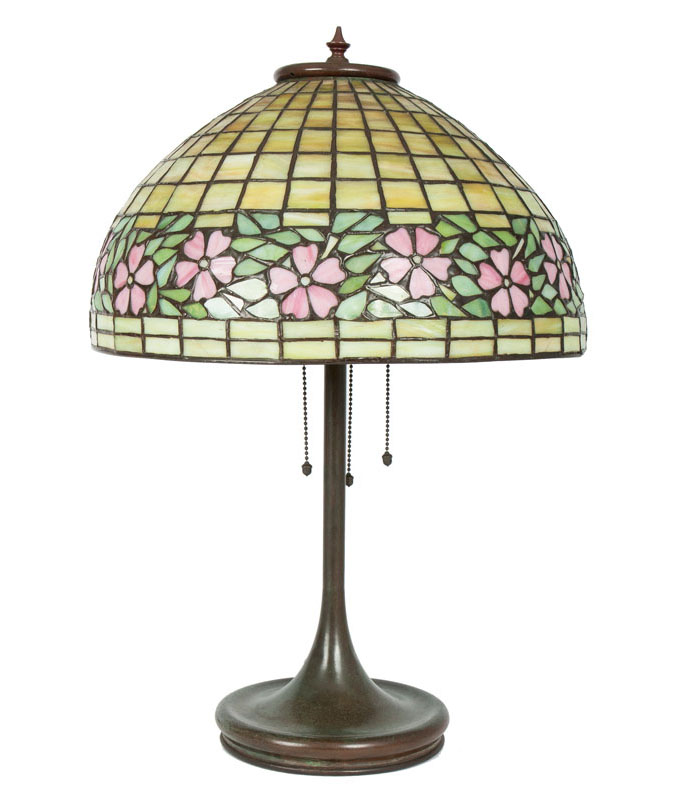 Handel Company, tätig 1885-ca. 1936 - Jugendstil-Tischlampe 'Apple Blossom - Apfelblüte' Jugendstil-Tischlampe 'Apple Blossom - Apfelblüte'