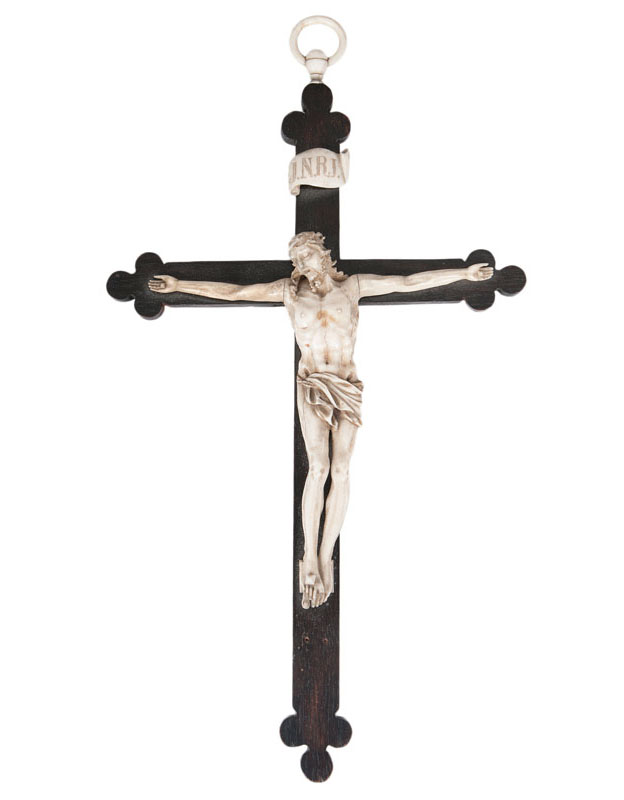 Elfenbein-Skulptur 'Christus am Kreuz'