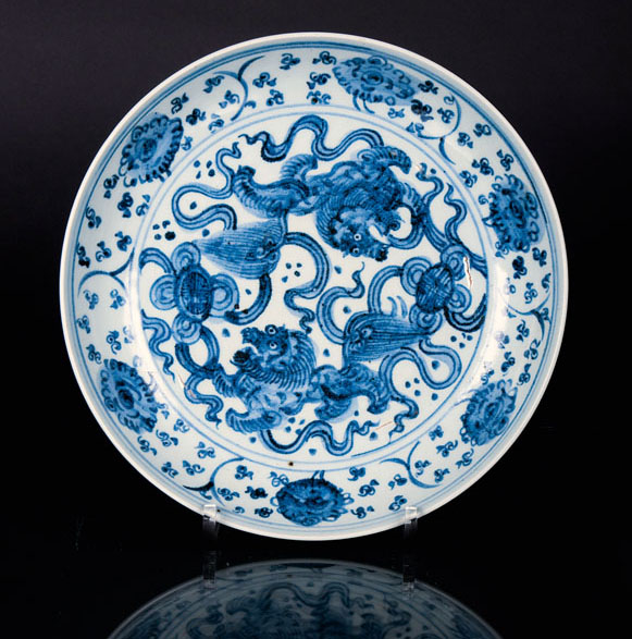 A dish with buddhist lions