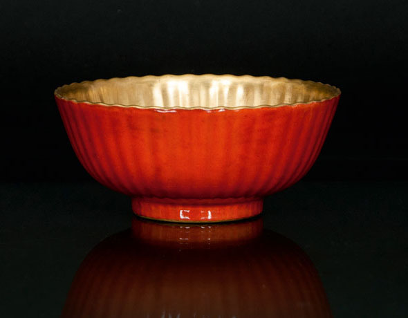 An imitation lacquer chrysanthemum bowl