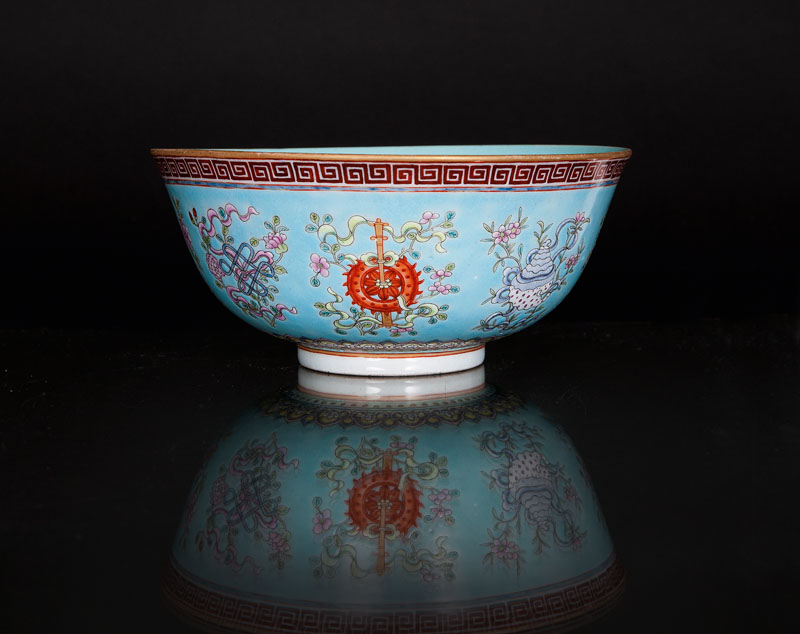 A fine turquoise ground bowl 'The 8 Buddhist Symbols'