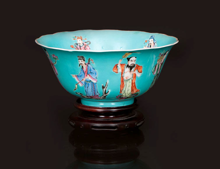 A turquoise-ground bowl '8 Immortals'