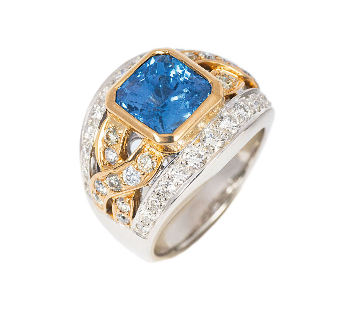 A sapphire diamond ring