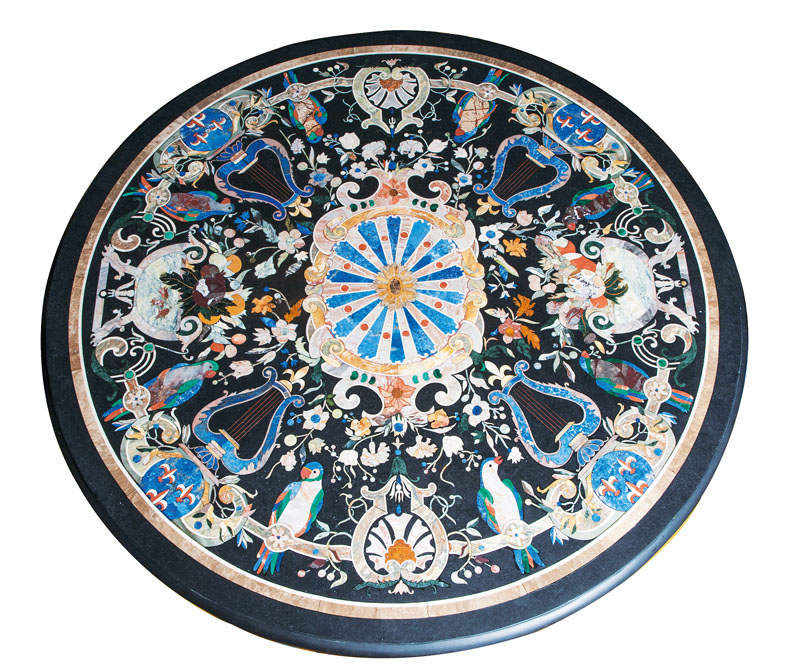 A pietra dura table in the 18th century Florentine style - image 2