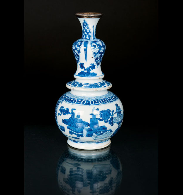 Vase mit '100 Altertümer' Dekor