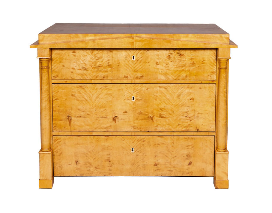 A Biedermeier commode