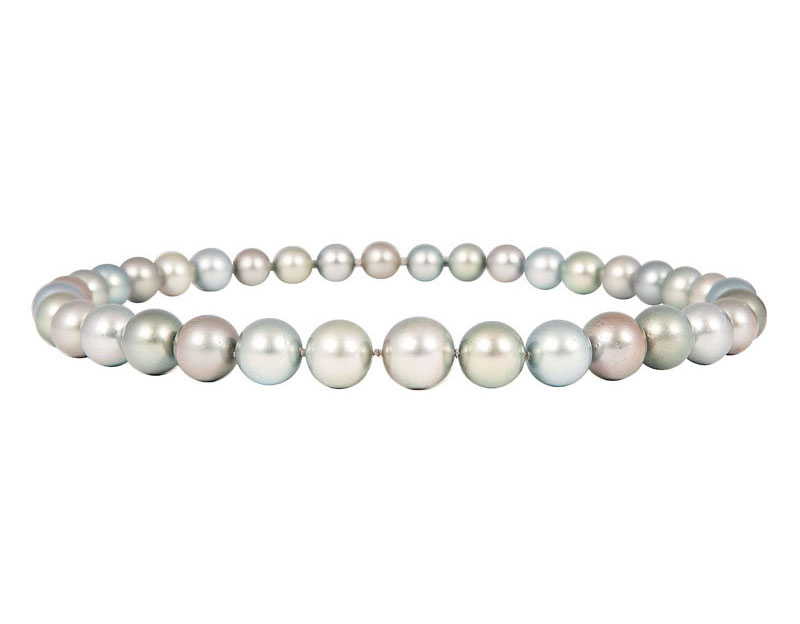 A Tahiti pearl necklace