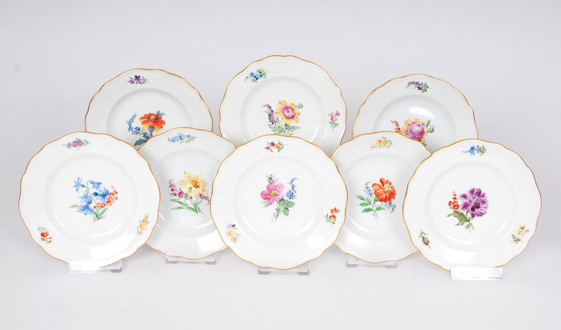 A set of 12 dessert plates with flower painting