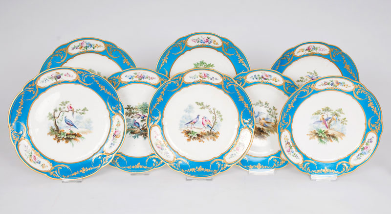 A set of 8 fine Sèvres plates decorated with birds