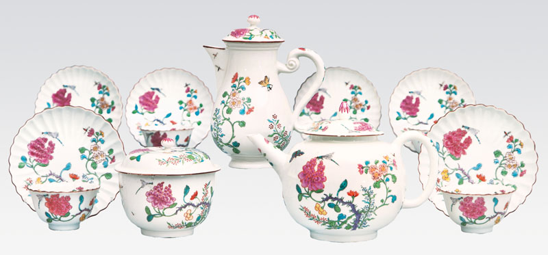 A museum-like and exquisite coffee and tea service with 'Famille Rose' decoration - image 2