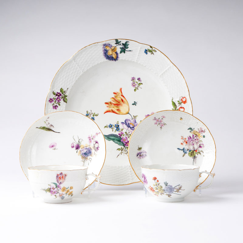 Meissen-Geschirrset mit Blumenmalerei