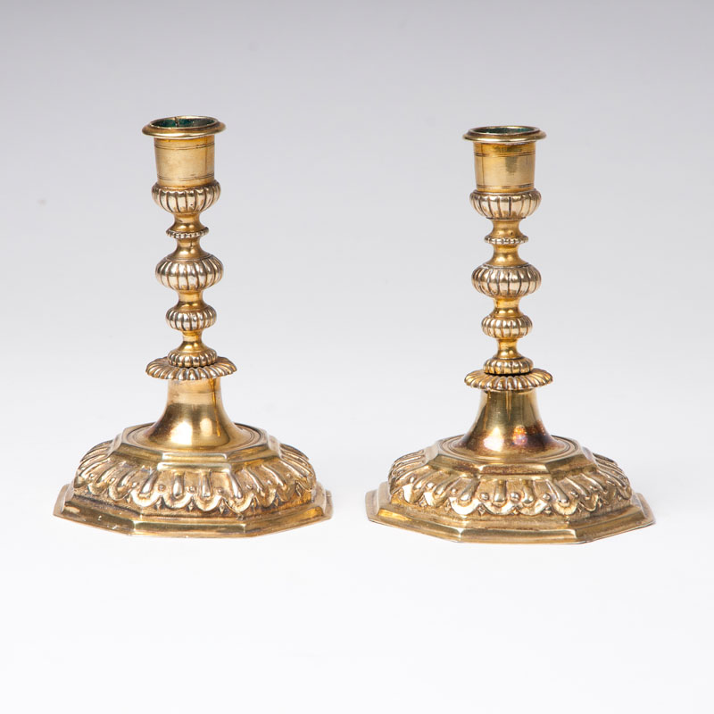 A rare pair of Régence candlesticks - image 2