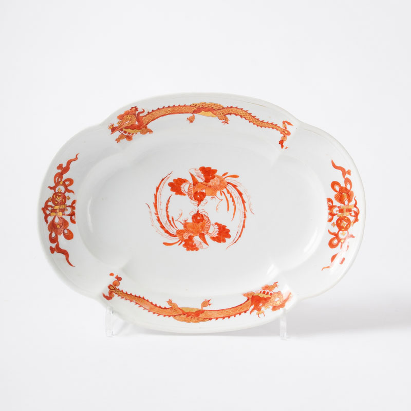 An oval dish with dragon and phoenix decor from the 'Churfürstliche Hof- Küche'