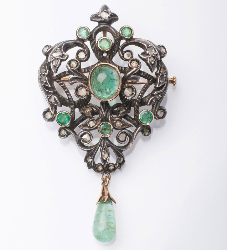 An antique emerald diamond pendant