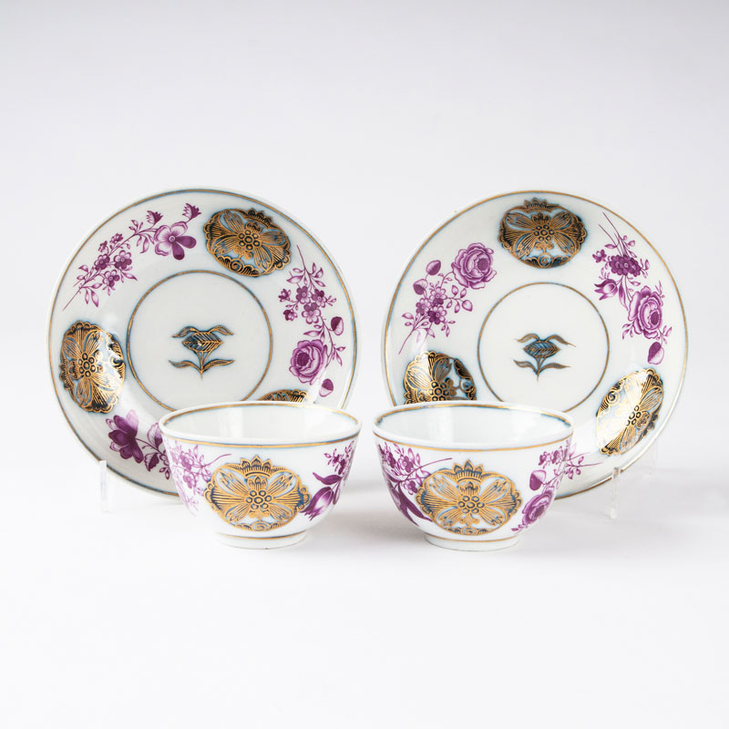 A pair of cups with chinese flower painting