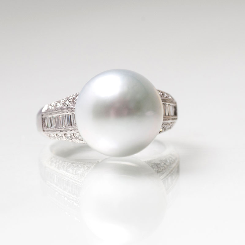 A Southsea pearl diamond ring